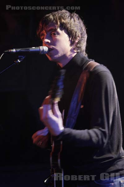 THE RASCALS - 2008-12-01 - PARIS - La Maroquinerie - Miles Kane
